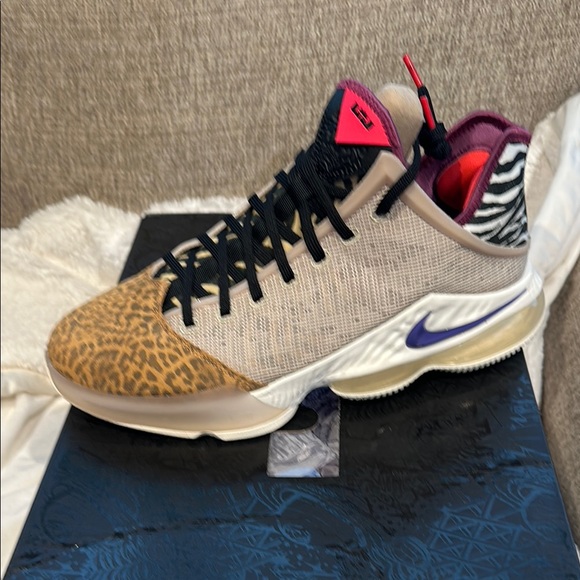 Nike Multicolor Animal Print Sneakers - Picture 1 of 4
